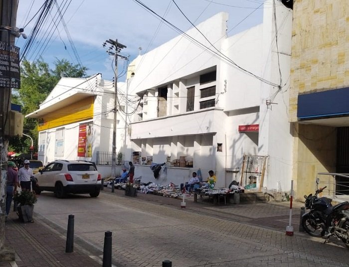 Afectados por ruido de la planta eléctrica del Éxito