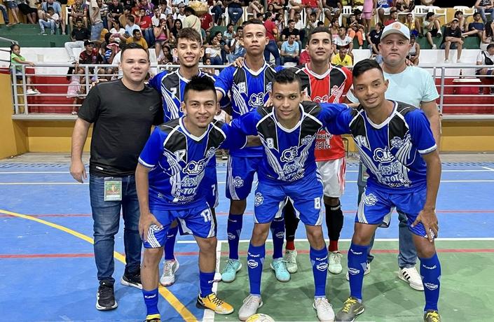 King Sport Lucerna está en la Copa Navideña