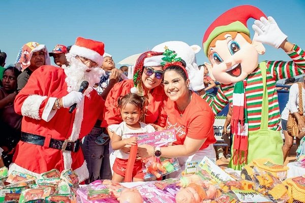 Con juguetes, la alcaldesa Marta Cantillo llevó felicidad a 5.000 niños en esta Navidad