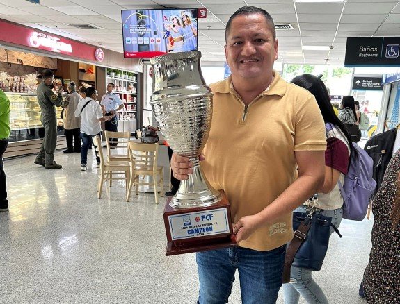 Sabaneros se reforzaría  para jugar la Superliga