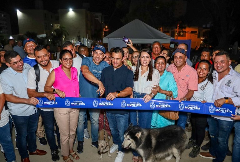 Alcalde de Montería inauguró el Box de la calle 48