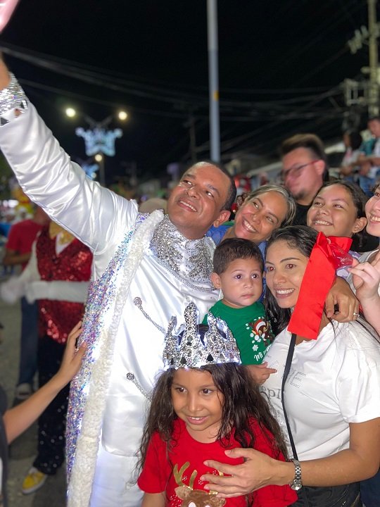 Alegría total en la Gran Parada Navideña