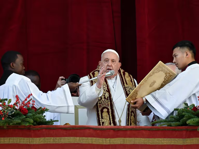 “Que se abran las puertas del diálogo y de la paz": Papa FRancisco