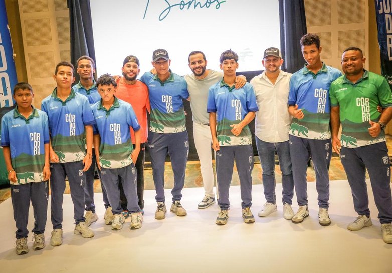 Gobernador Erasmo Zuleta rindió homenaje a deportistas destacados del departamento en el 2024
