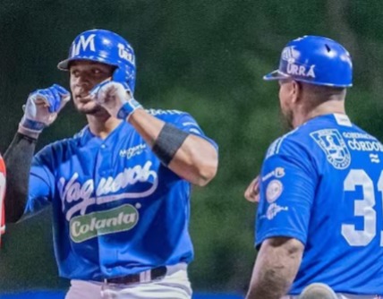 Vaqueros va por su séptima final; Toros reaccionó tarde y se despidió