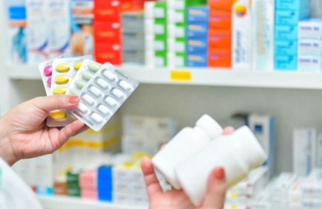 A responder por crisis de medicamentos
