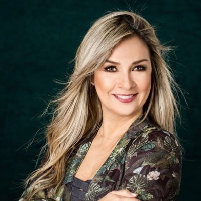 Dávila se prepara para presentar a sus asesores económicos para su campaña presidencial