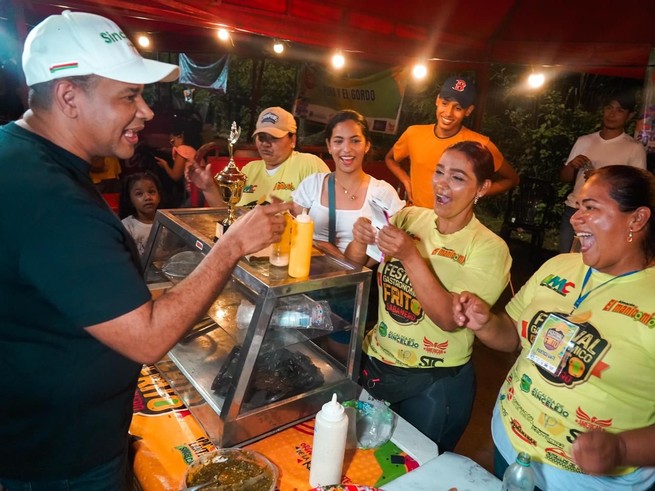 Alcalde Yahir Acuña, presente en el Festival del Frito Sabanero