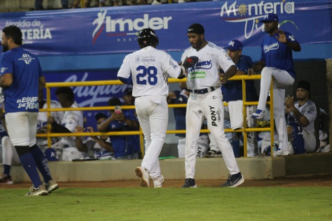 Vaqueros con la obligación de ganar