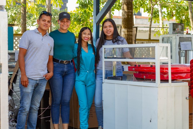 Emprendedores juveniles, apoyados en Coveñas