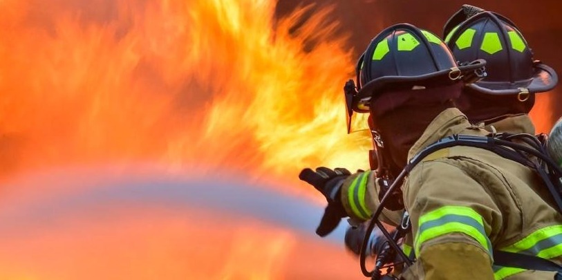Grave incendio forestal en Colombia