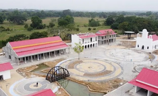 Gobernación inspecciona obras del Pueblito Cordobés