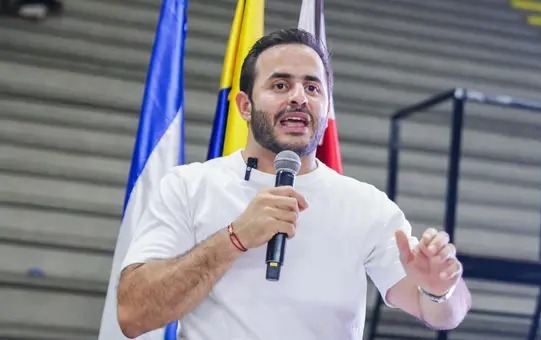 "Los clubes deportivos deben tener plena libertad": Erasmo Zuleta