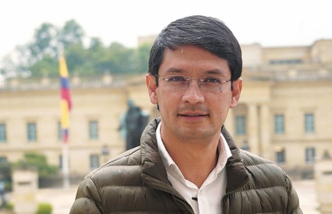 Camilo Romero será precandidato presidencial