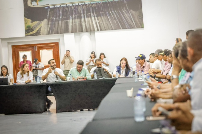 "¡No aceptamos un peaje más en Córdoba!: Gobernador