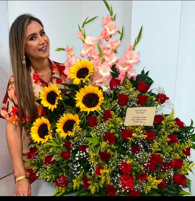Sociales: Felicidades, cumplimentados