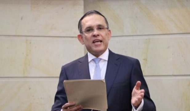 Cepeda irá contra las reformas del Gobierno