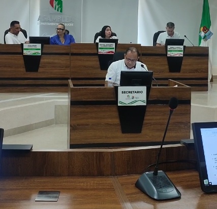 La Asamblea comenzó las sesiones extras