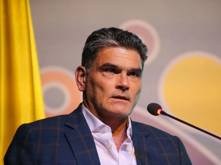 Procurador pide acciones urgentes para garantizar el abastecimiento de energía en el país