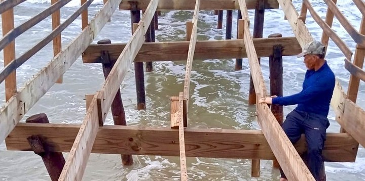 El Muelle de Los Córdobas se cae a pedazos