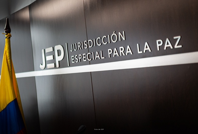 Corte rechaza que exparamilitares vayan a JEP