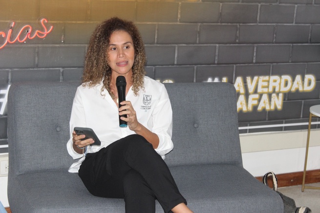 Natalia López presentó carta de renuncia a su cargo