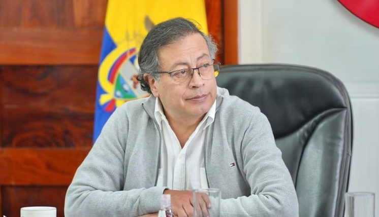 Petro sí se reunió con 'Papá Pitufo', pero "no sabia quien era"