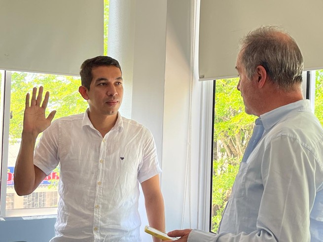 Vásquez, ratificado como director encargado