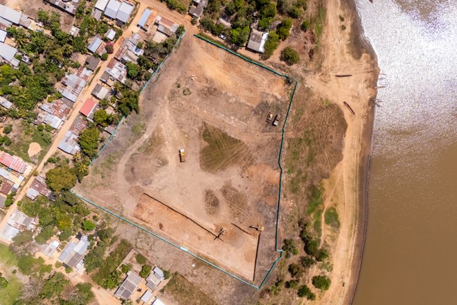 Cinco años después por fin inició obra del muro en San Marcos