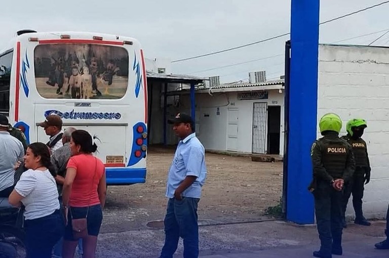 Le dispararon a una buseta, Policía investiga