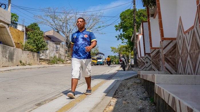 Alcalde Yahir Acuña entregó nueva calle a los sincelejanos