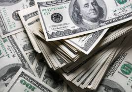 El dólar sigue a la baja por Trump