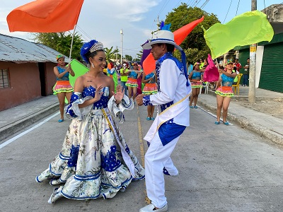 Ovejas disfruta del Desfile de Comparsas del Carnaval 2025