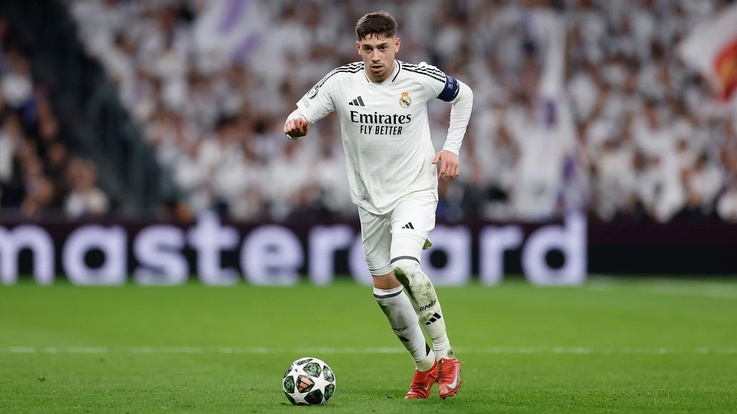 El Derbi de Madrid se pintó de blanco