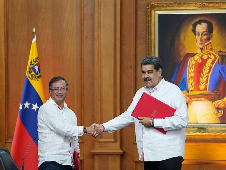 Maduro apoya a Petro en la propuesta de una “zona binacional de desarrollo compartido” en el Catatumbo