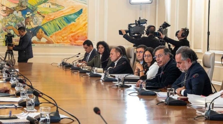 Lluvia de demandas a consejos de ministros