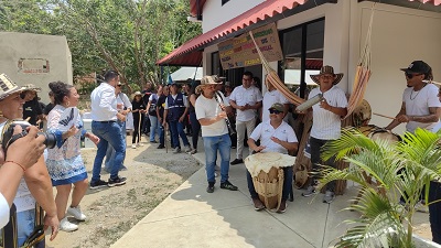 Cabildos estrenan casas de gobierno