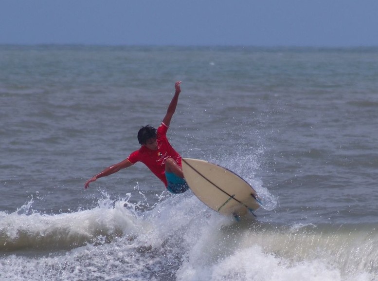 Un exitoso arranque del Nacional de Surf en San Bernardo del Viento