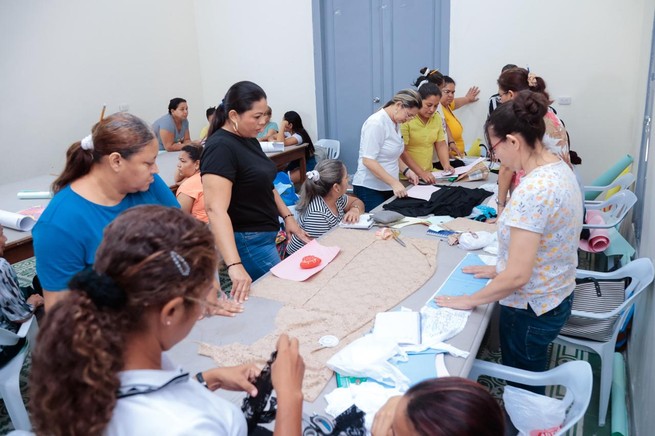 Más de 2 mil mujeres comenzaron a estudiar en la Casa de la Mujer