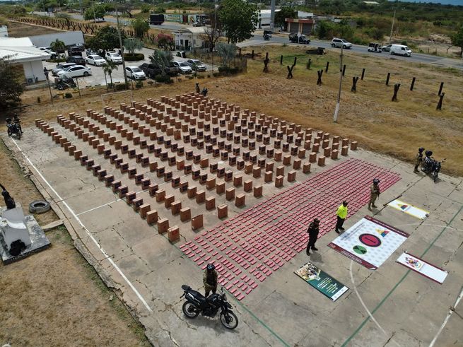 Policía incauta más de 2 millones de cigarrillos de contrabando