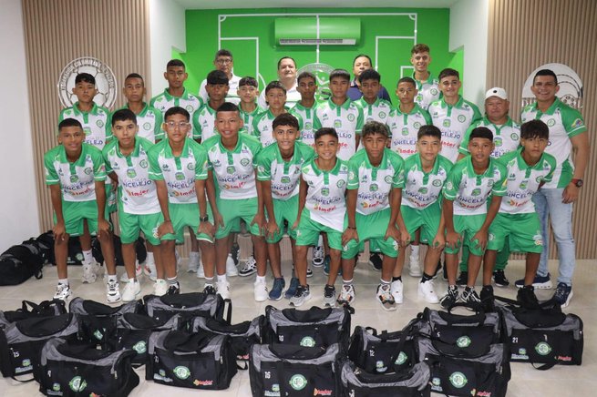 Sucre igualó y definirá en la última fecha