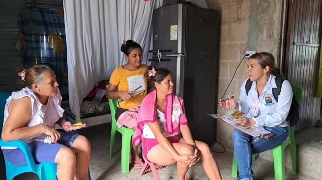 Trabajan para erradicar el dengue en Corozal