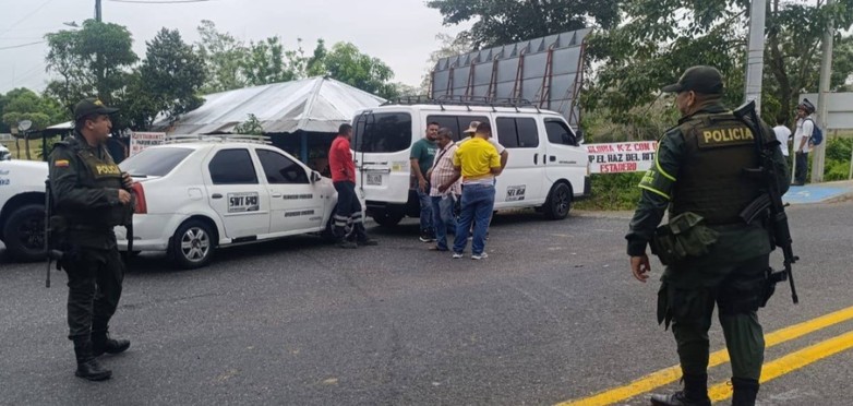 Policía de córdoba desplegada por bloqueos
