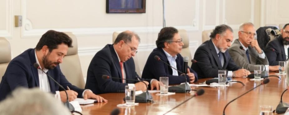 Petro liderará un nuevo Consejo de Ministros
