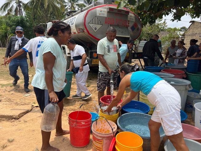 En Caimito no tienen agua, resuelven con carrotanques