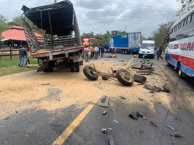 Choque de vehículos pesados dejó un muerto