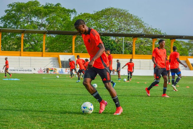 Colombia va por el liderato en el Sudamericano