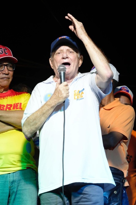 Despiden a líder político
