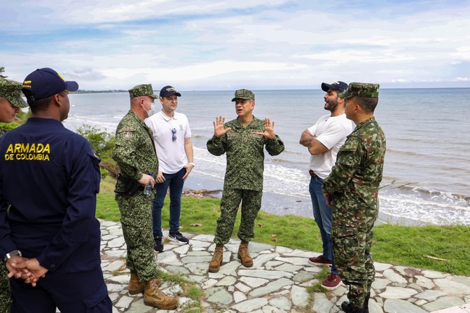 124 kms. de costa y sin base de la Armada