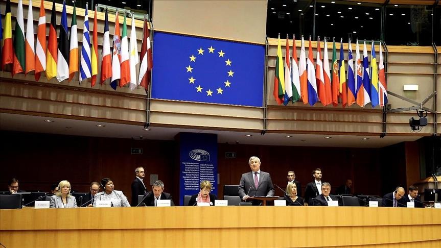 Unión Europea le paga a Trump con la misma moneda